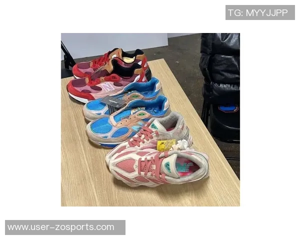 库里今日亮相穿搭JoeFreshgoods与NewBalance联名2010款球鞋引发热议